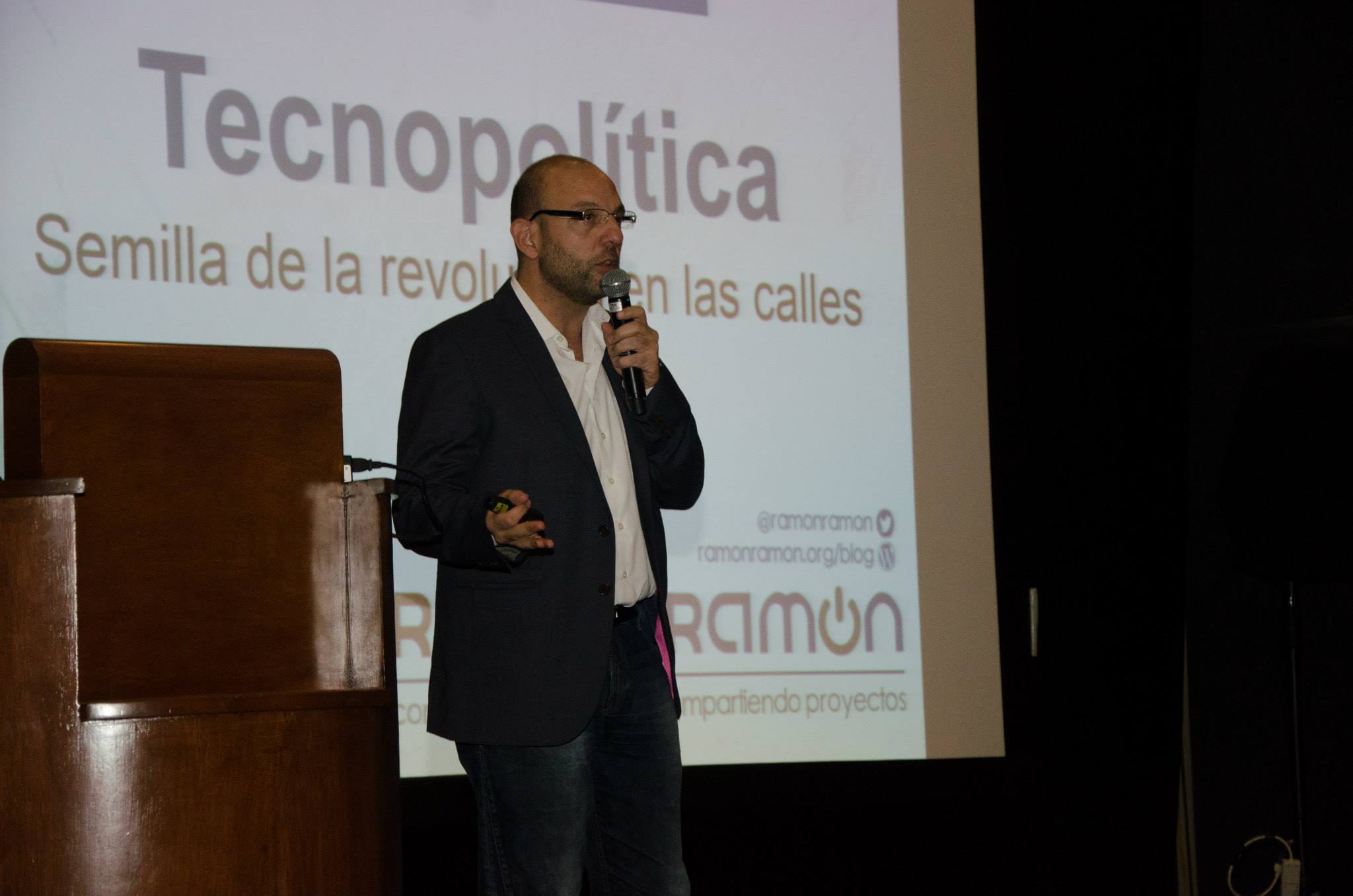 Cumbre Mundial Comunicación Política